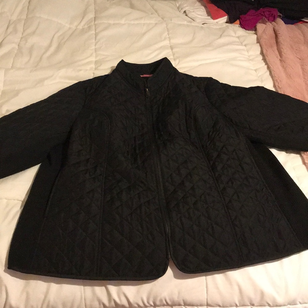 Black light weight quilted jacket